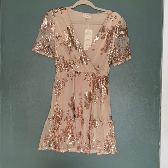 southern fried chics Dresses & Skirts - Sequin gold dress